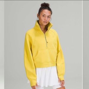 Lululemon Scuba Oversized Funnel Neck Shirt
Soleil XS/S